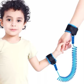 Anti-lost child safety bracelet with 360 degree rotation