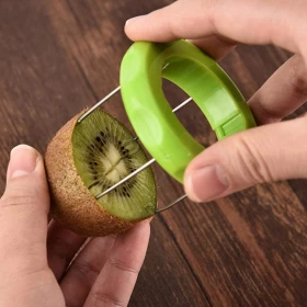 Kiwi Scraper Easy-to-Use Green Splitter