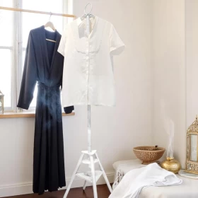 Incense Burner Stand for Steaming Clothes (Hanger Design)